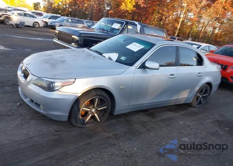 2006 BMW 530Xi из США, поврежденный, VIN WBANF73596CG68679